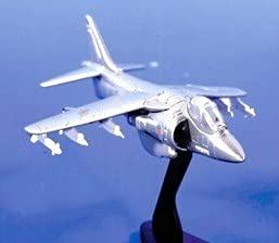 Amazon.co.jp: ハリアーⅡ デルプラド世界の戦闘機No.10 1/140 : おもちゃ